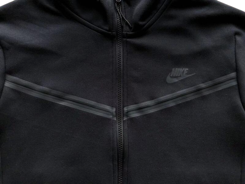 Jaqueta Nike Tech Fleece preta