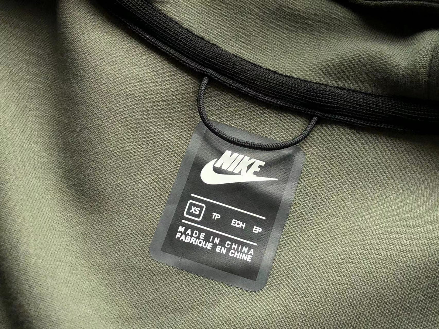 Jaqueta Nike Tech Fleece Verde