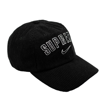 Boné Supreme x Nike Arc Preto
