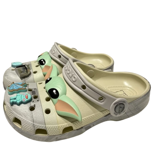 Sandália Crocs Star Wars x Barby Yoda Clog