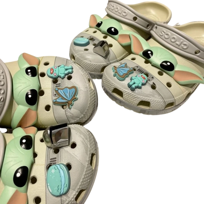 Sandália Crocs Star Wars x Barby Yoda Clog
