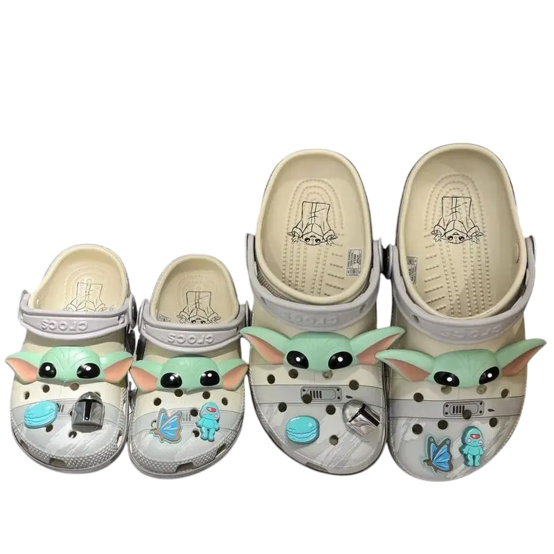 Sandália Crocs Star Wars x Barby Yoda Clog