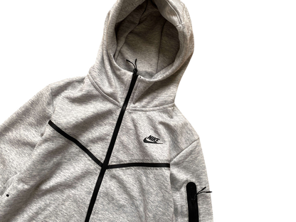 Jaqueta Nike Tech Fleece Cinza